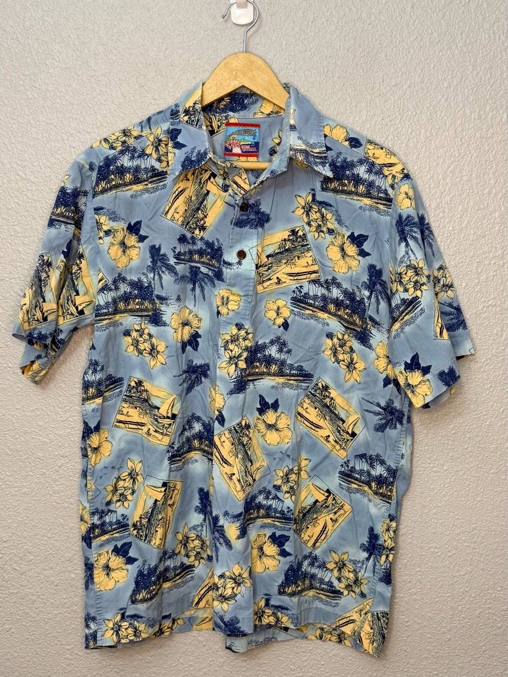Joe Kealoha by Reyn Spooner | Postcard Stamp Collection Hawaiian Shirt | Medium